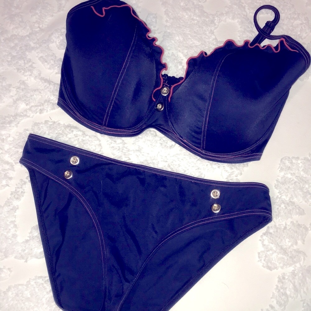 Midnight Grace 32DD Bottom 10 Swim Suit Blue/Red
